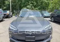 2017 Tesla Model S фото