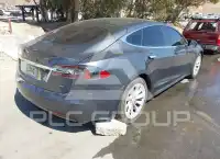 2017 Tesla Model S фото