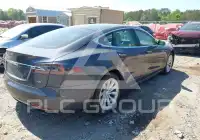 2017 Tesla Model S фото