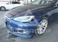 2017 Tesla Model S фото