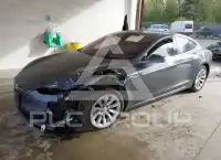 2017 Tesla Model S фото
