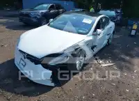 2017 Tesla Model S фото