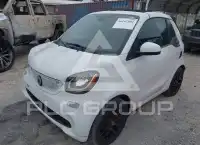 2017 Smart FORTWO фото