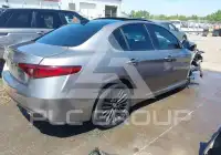 2017 Alfa Romeo Giulia photo