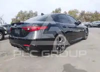 2017 Alfa Romeo Giulia фото