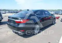 2017 Lexus ES350 photo