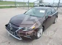 2017 Lexus ES350 photo