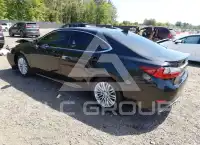 2017 Lexus ES350 photo