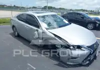 2017 Lexus ES350 photo