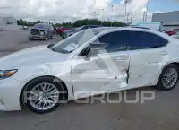 2017 Lexus ES350 photo