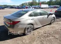2017 Lexus ES350 photo