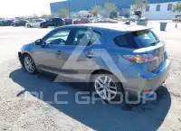 2017 Lexus CT photo