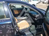 2017 Lexus IS300 фото