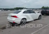 2017 Lexus IS300 фото