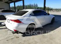 2017 Lexus IS300 фото