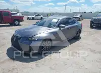 2017 Lexus IS300 photo
