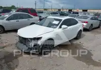 2017 Lexus IS200 photo