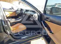 2017 Lexus IS200 photo