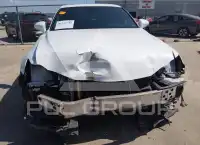 2017 Lexus IS200 фото