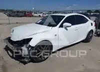 2017 Lexus IS200 фото