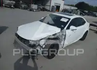 2017 Lexus IS200 фото
