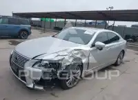 2017 Lexus LS460 photo