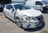 2017 Lexus CT200 photo