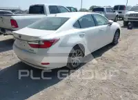 2017 Lexus ES300 photo