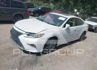 2017 Lexus ES300 photo