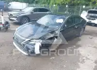 2017 Lexus ES300 фото