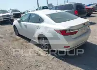 2017 Lexus ES300 photo