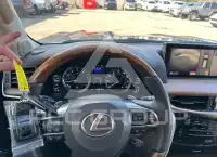 2017 Lexus LX570 фото
