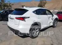 2017 Lexus NX200T фото