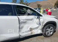 2017 Lexus NX200T фото