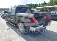 2017 RAM 1500 фото