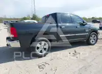 2017 RAM 1500 photo