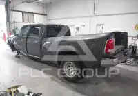 2017 RAM 3500 photo