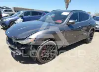 2017 Maserati LEVANTE фото