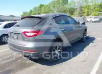 2017 Maserati LEVANTE photo