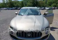 2017 Maserati LEVANTE фото