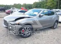 2017 Maserati LEVANTE photo