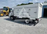 2017 Isuzu NPR фото