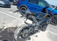 2017 Yamaha YZF-R6 photo