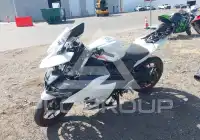 2017 Yamaha YZFR3 фото