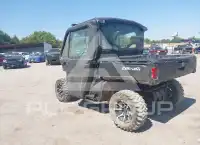 2017 Can-AM DEFENDER photo