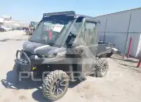 2017 Can-AM DEFENDER photo