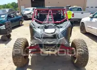 2017 Can-AM MAVERICK photo