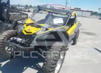 2017 Can-AM MAVERICK photo