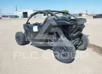 2017 Can-AM MAVERICK фото