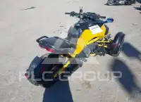 2017 Can-AM SPYDER фото